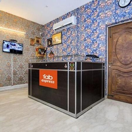 Hotel Fabexpress Ashray à Noida Extérieur photo