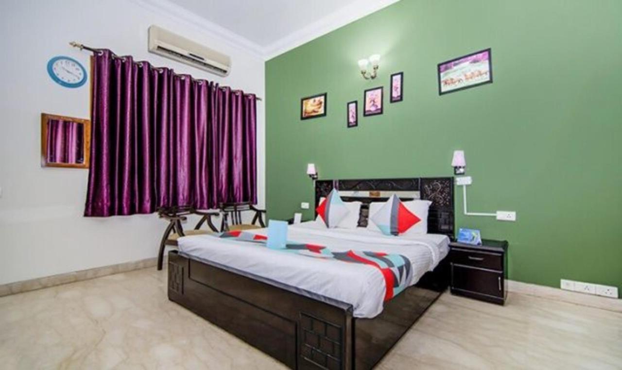 Hotel Fabexpress Ashray à Noida Extérieur photo