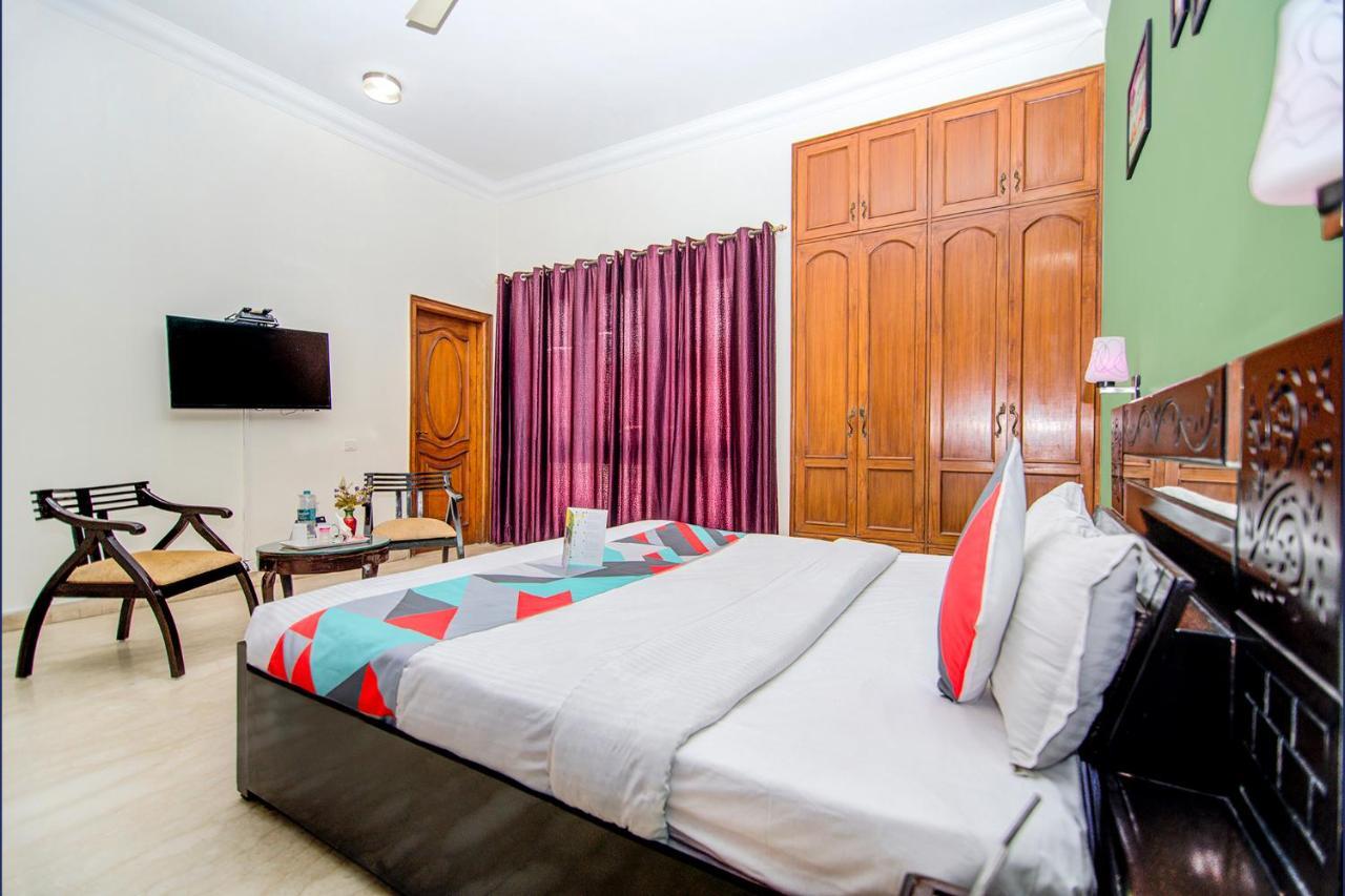 Hotel Fabexpress Ashray à Noida Extérieur photo